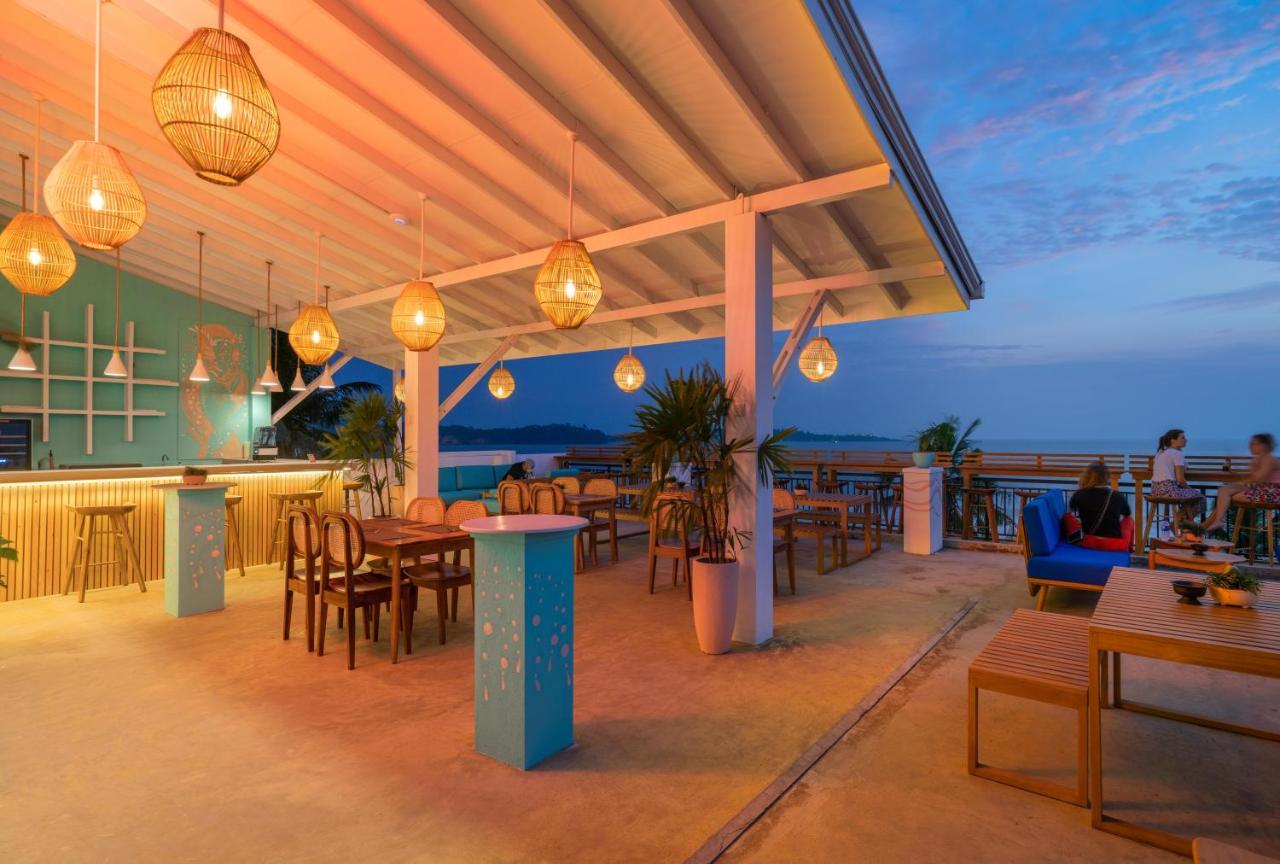 Outpost Weligama Beachfront Экстерьер фото