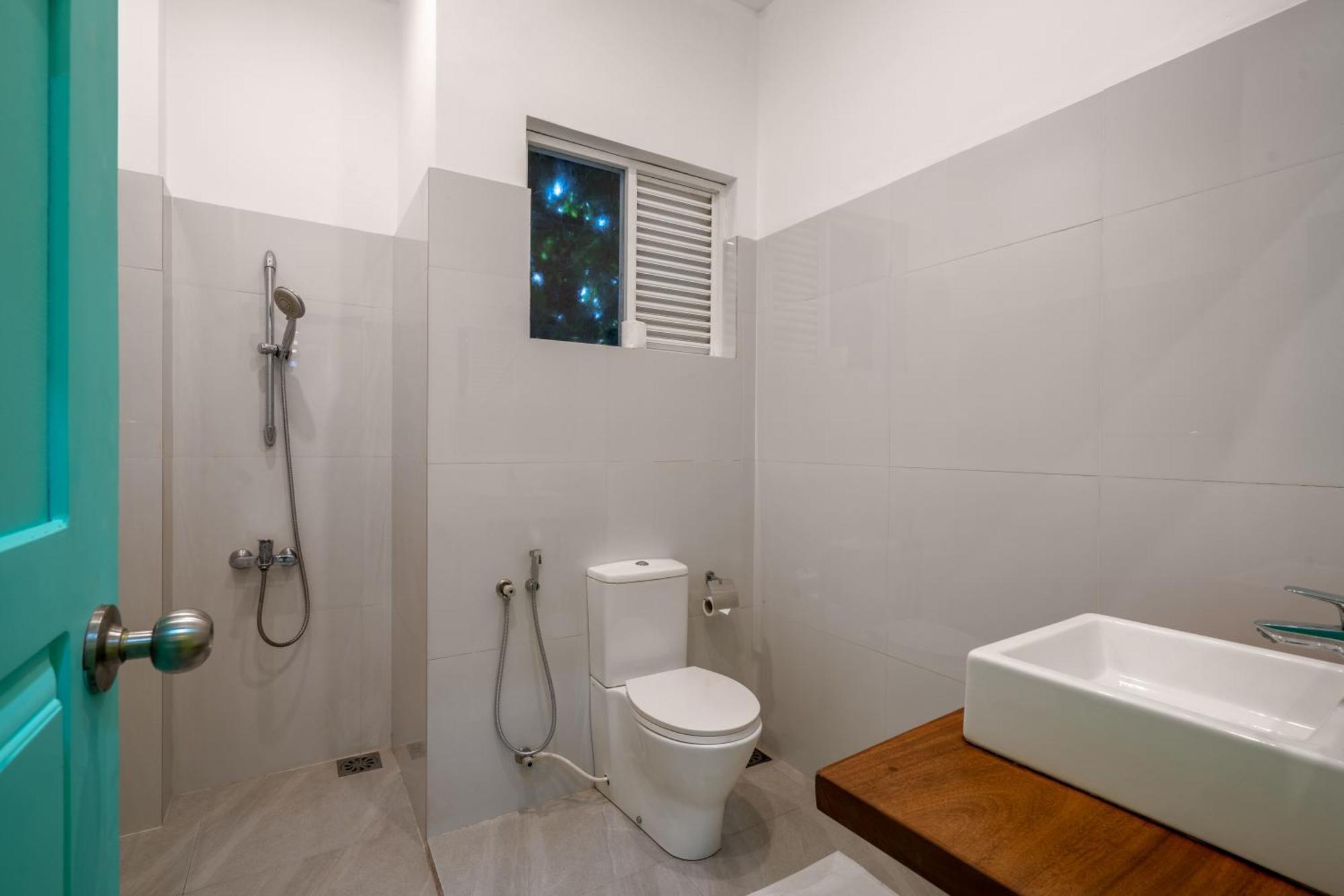 Outpost Weligama Beachfront Номер фото